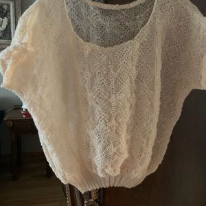 A loos top, fine Wool